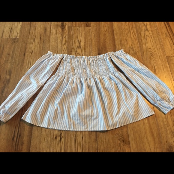 2/$20 Smocked off shoulder top - Picture 2 of 3